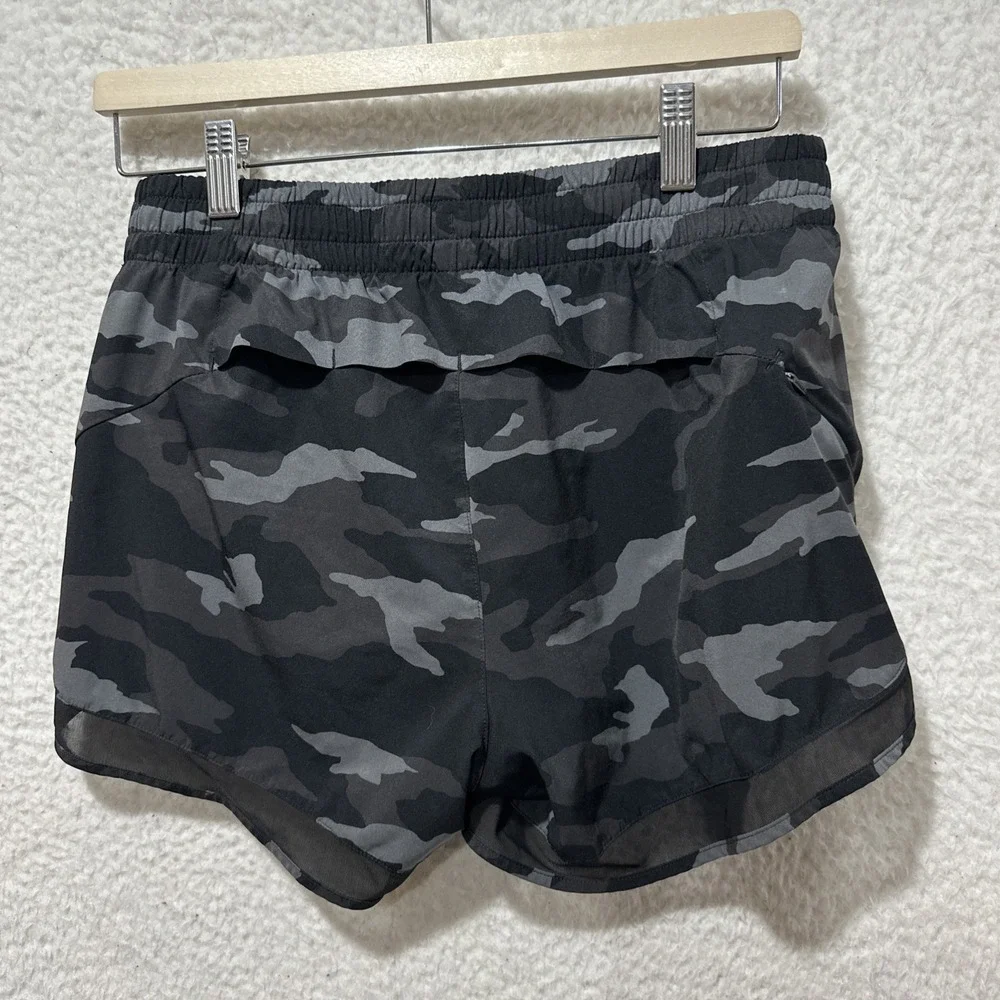Athleta Women's Mesh Printed Camo Racer Run Shorts Size S Black Run Sport Soccer